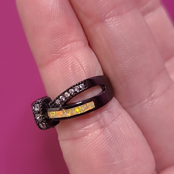 faux yellow opal ring - Picture 7 of 7